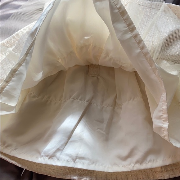 Beautiful Carter Dress with Bow 9 Months - Picture 5 of 5